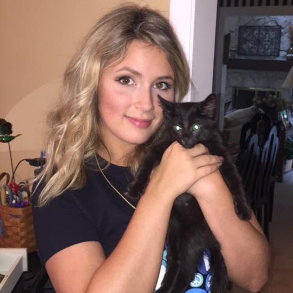 Meet your Posher, Gabriella